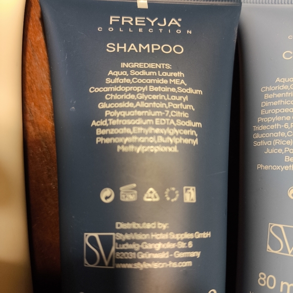 Freyja Bath Set - 5 - Picture 6 of 7